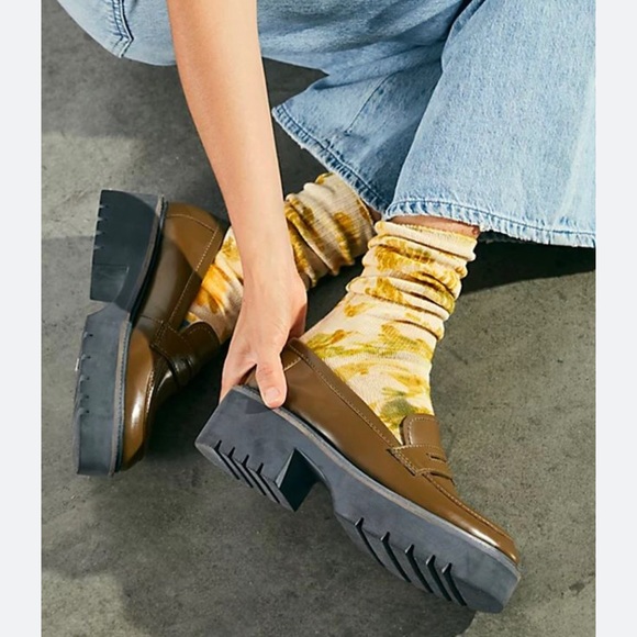 Free People Shoes - Free People Olive Green Chunky Loafers